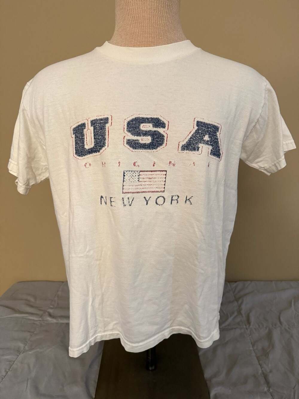 Fruit of the Loom Vintage USA Original New York Graphic T-Shirt Medium